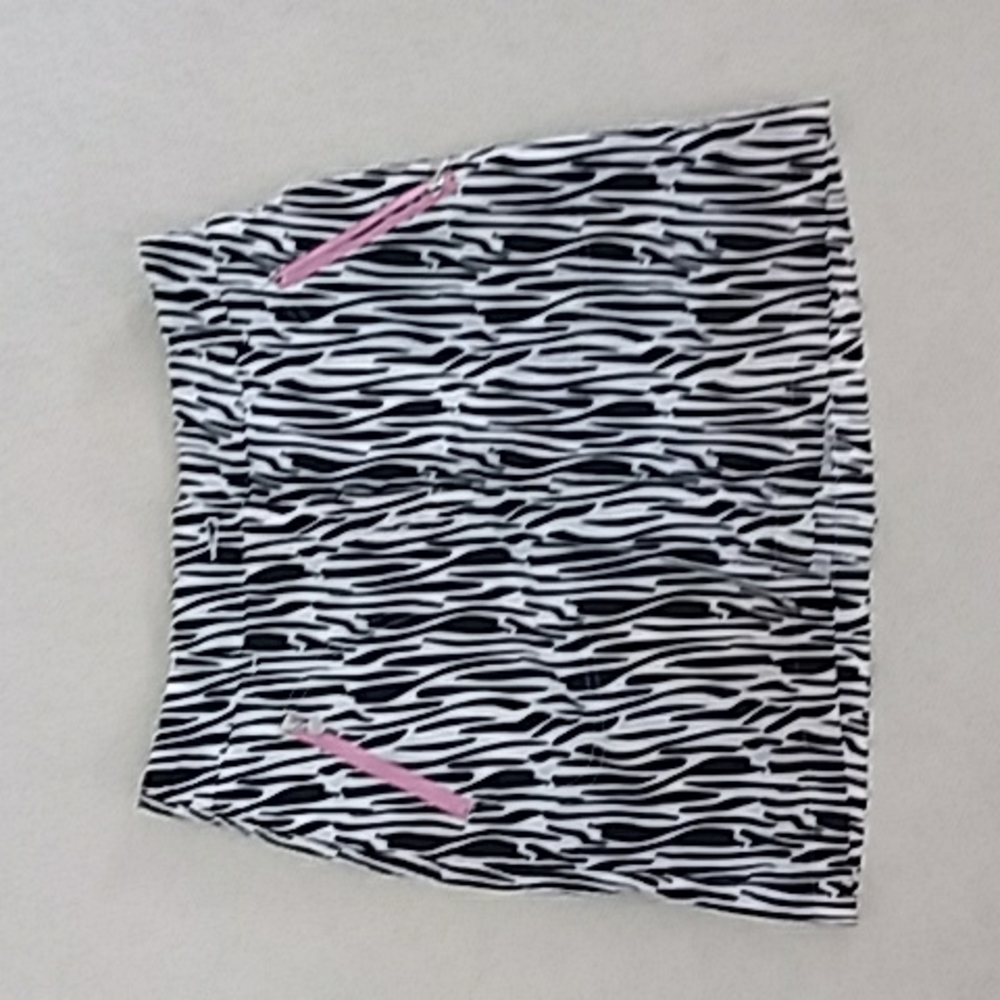 Skort - Picture 3 of 3